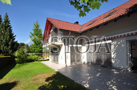 Location: Ljubljana City, Šiška, Tacen