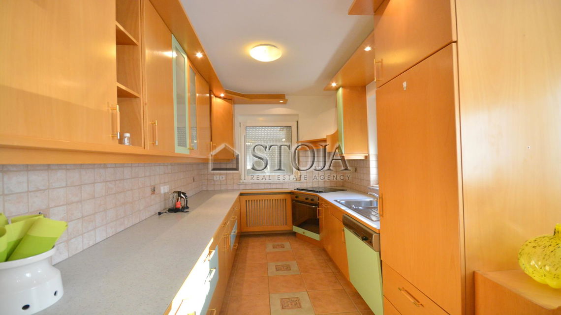 Location: Ljubljana City, Bežigrad, Bežigrad