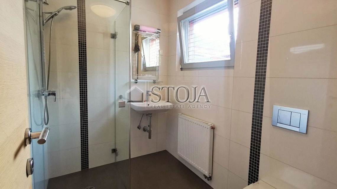 Location: Ljubljana City, Bežigrad, Črnuče