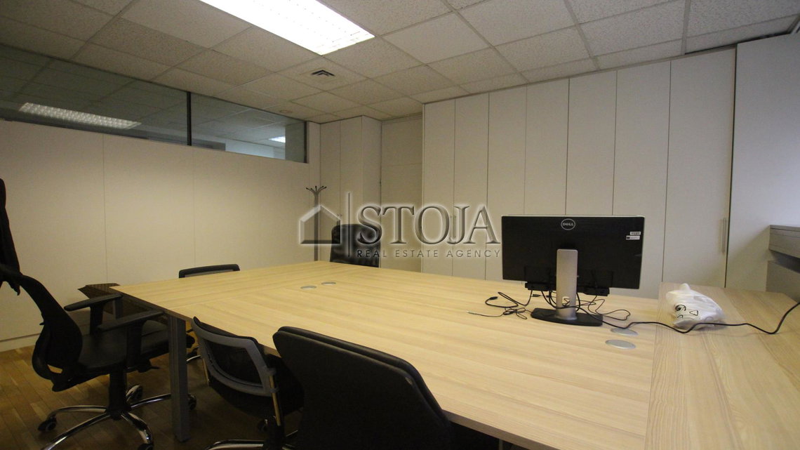 Location: Ljubljana mesto, Center, Center