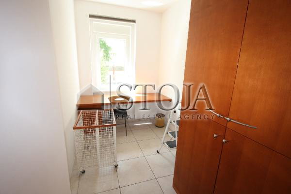 Lokacija: Ljubljana mesto, Center, Center