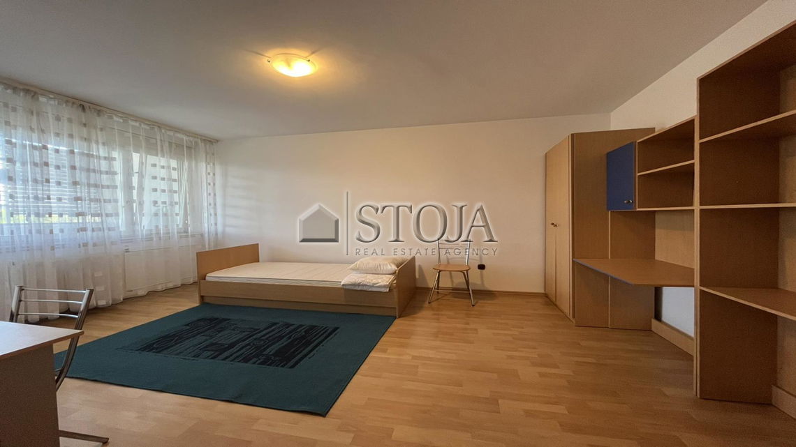 Location: Ljubljana City, Moste-Polje, Štepanjsko naselje
