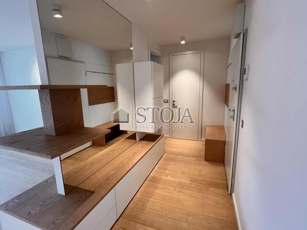 Lokacija: Ljubljana mesto, Bežigrad, Zupančičeva jama