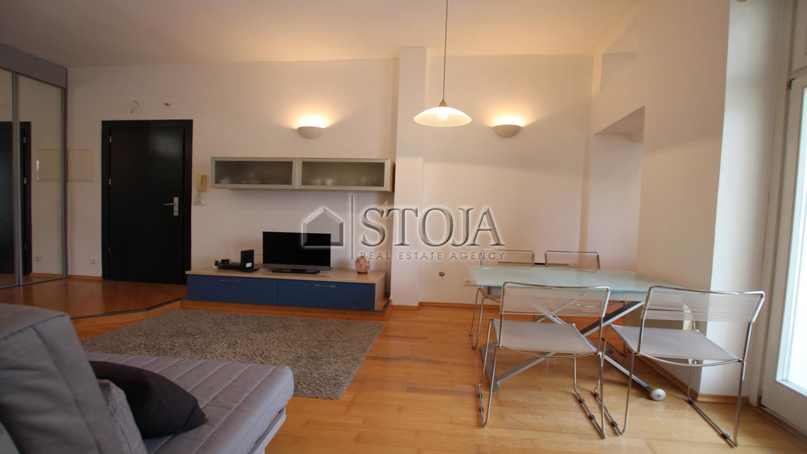 Location: Ljubljana mesto, Center, Center