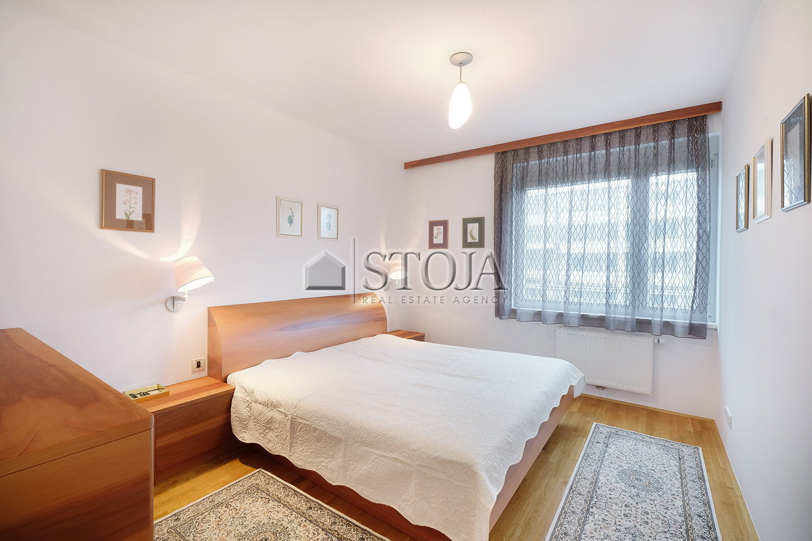 Lokacija: Ljubljana mesto, Bežigrad, Savsko naselje