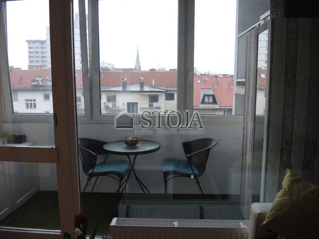 Location: Ljubljana mesto, Center, Center