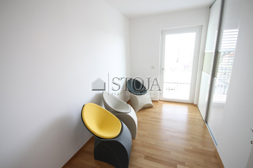Location: Ljubljana mesto, Moste-Polje, Nove Jarše