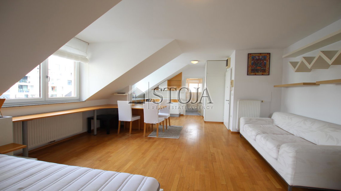 Lokacija: Ljubljana mesto, Šiška, Sp. Šiška