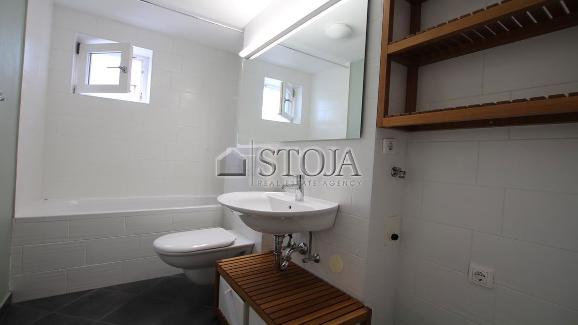 Location: Ljubljana City, Bežigrad, Bežigrad