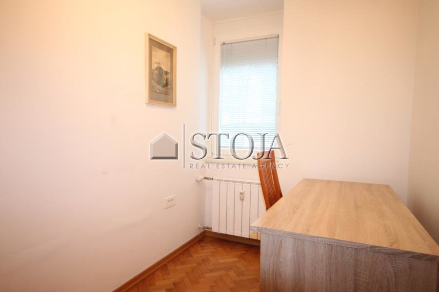 Location: Ljubljana mesto, Center, Prule