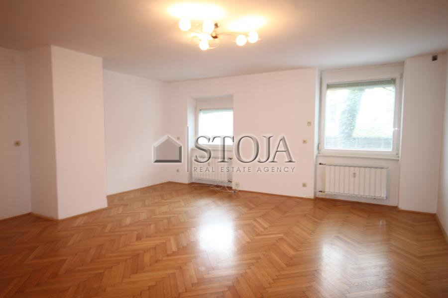 Location: Ljubljana mesto, Center, Prule