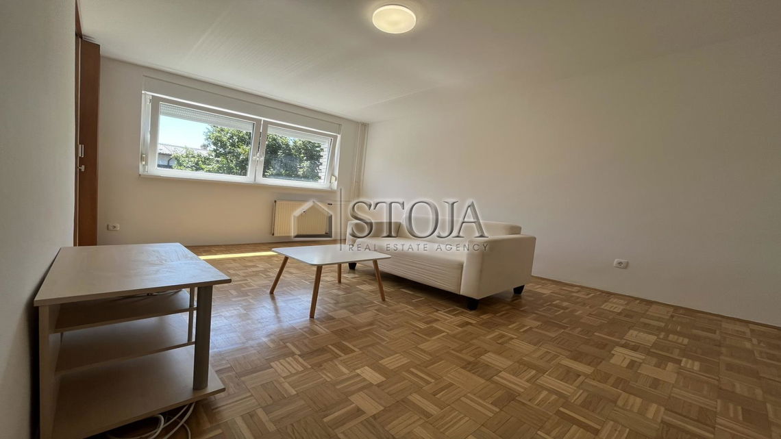 Location: Ljubljana City, Šiška, Šentvid