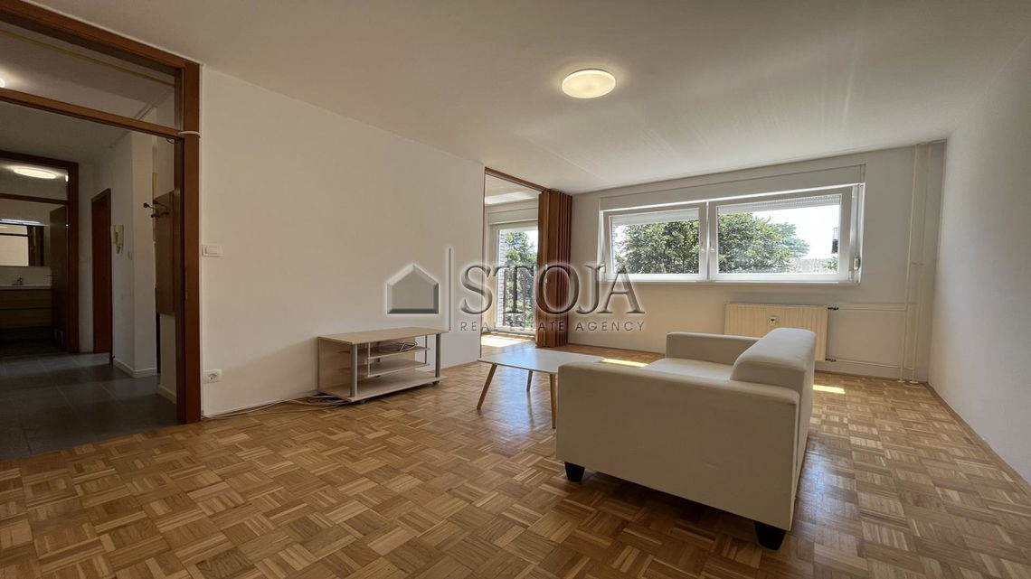 Location: Ljubljana City, Šiška, Šentvid