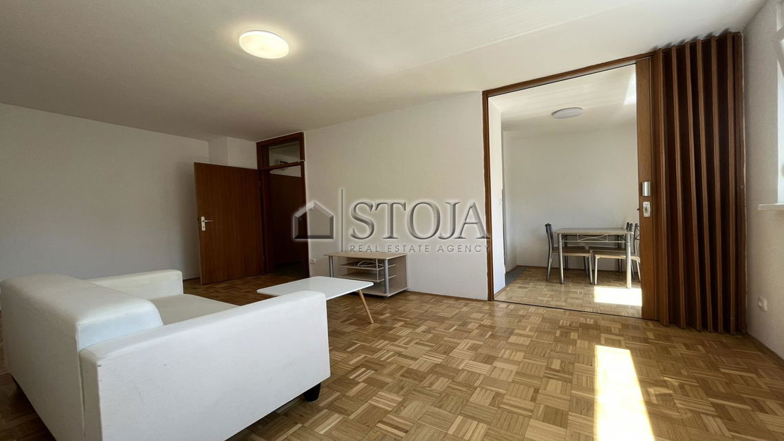 Location: Ljubljana City, Šiška, Šentvid