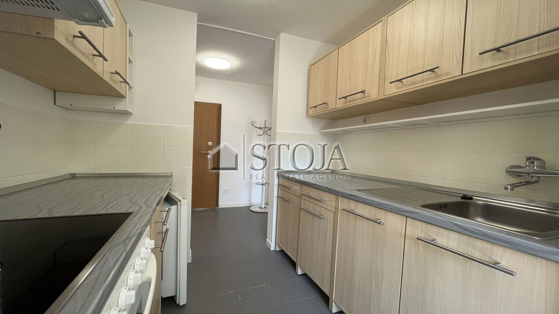 Location: Ljubljana City, Šiška, Šentvid