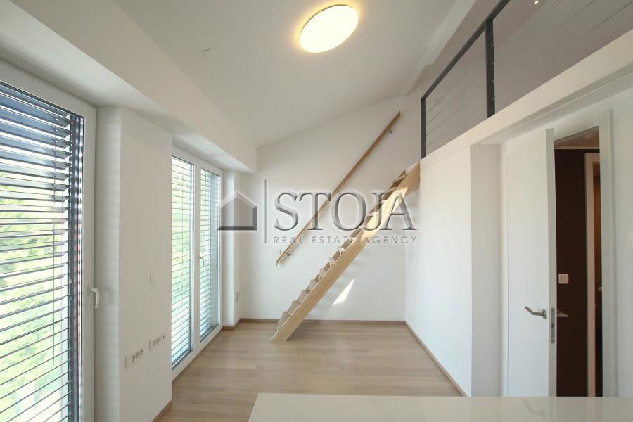 Location: Ljubljana City, Šiška, Srednje Gameljne