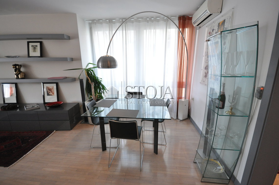 Location: Ljubljana mesto, Center, Center