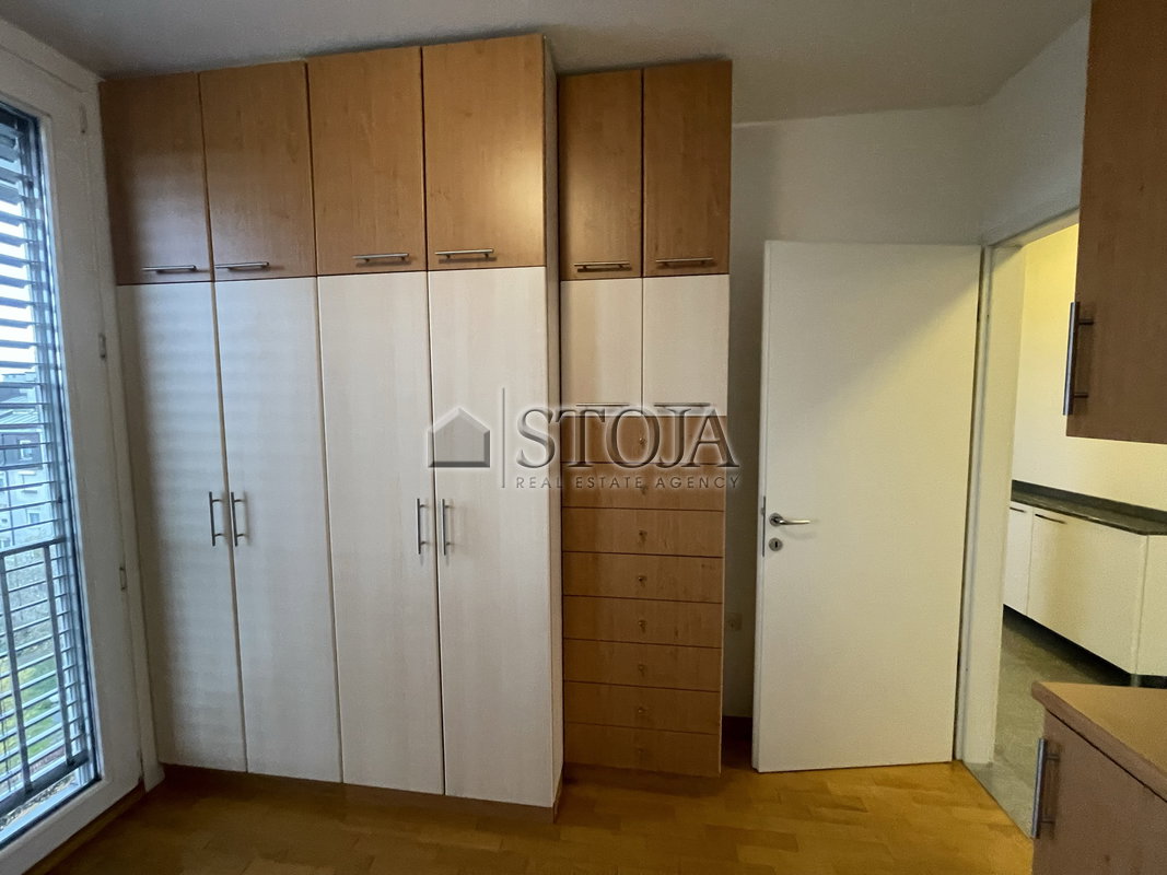 Lokacija: Ljubljana mesto, Bežigrad, Bežigrad