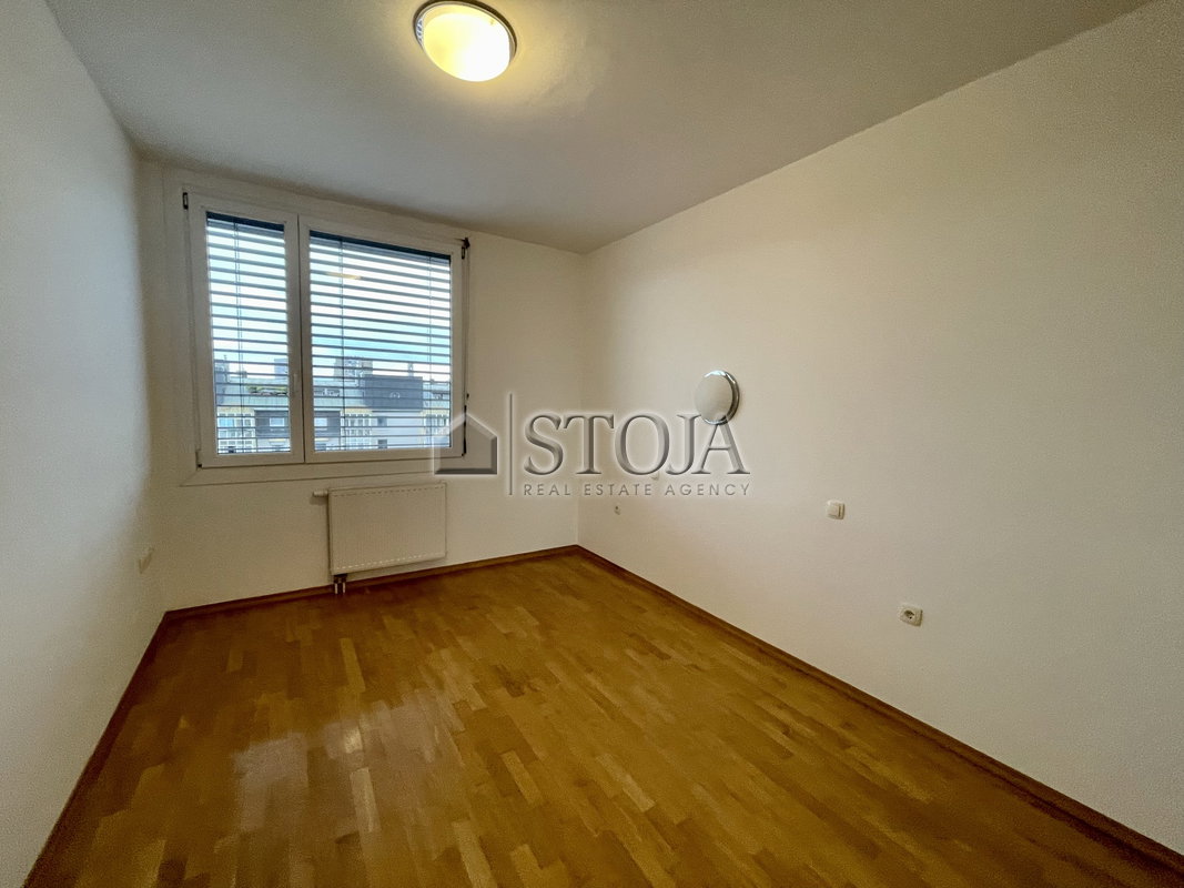 Lokacija: Ljubljana mesto, Bežigrad, Bežigrad