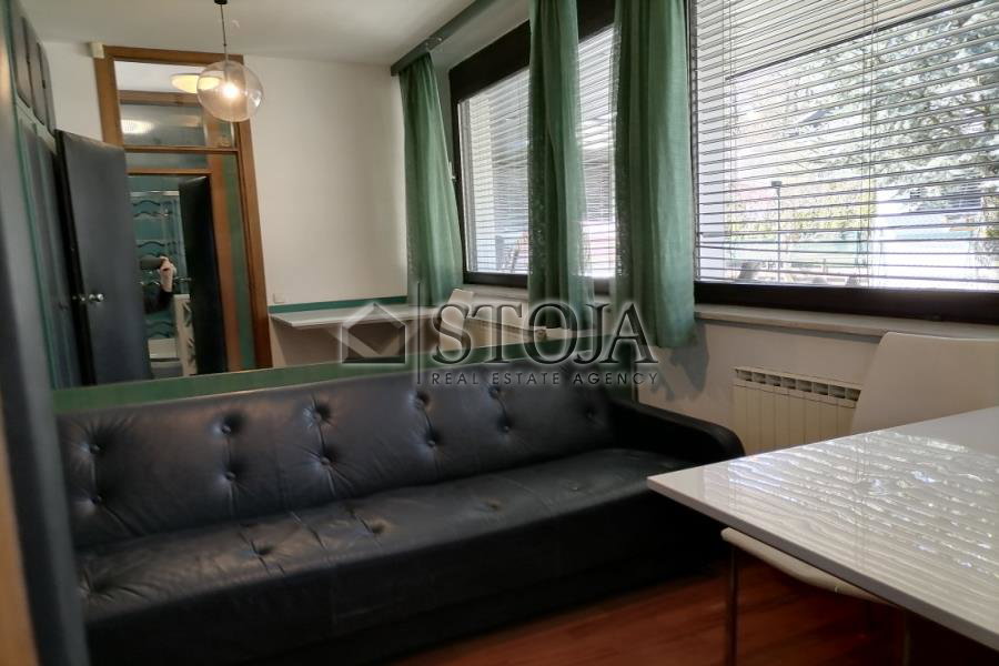 Lokacija: Ljubljana mesto, Šiška, Koseze