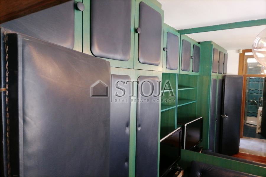 Lokacija: Ljubljana mesto, Šiška, Koseze