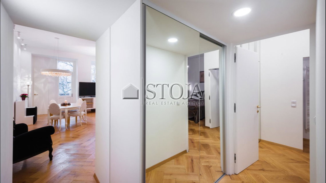 Location: Ljubljana mesto, Center, Center