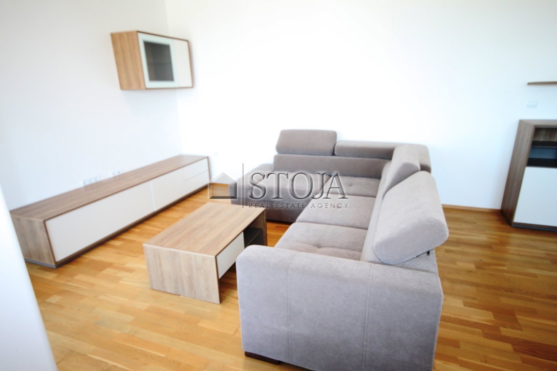 Lokacija: Ljubljana mesto, Šiška, Šiška