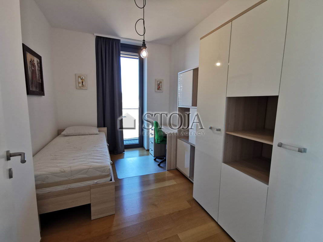 Lokacija: Ljubljana mesto, Bežigrad, Bežigrad