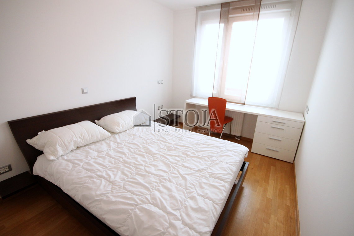 Lokacija: Ljubljana mesto, Bežigrad, Bežigrad