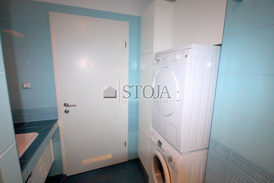 Lokacija: Ljubljana mesto, Bežigrad, Bežigrad