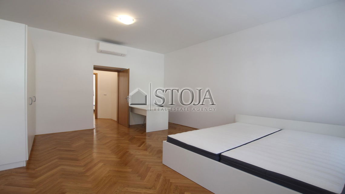 Location: Ljubljana City, Center, Center
