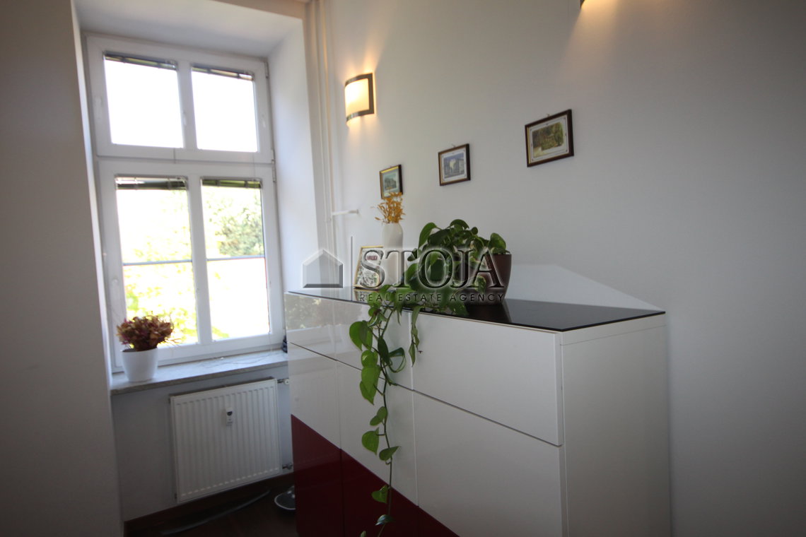 Lokacija: Ljubljana mesto, Center, Center