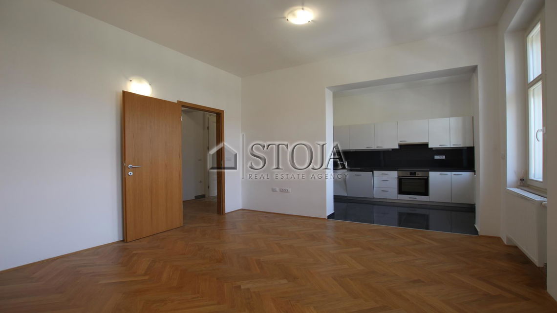 Location: Ljubljana City, Center, Center