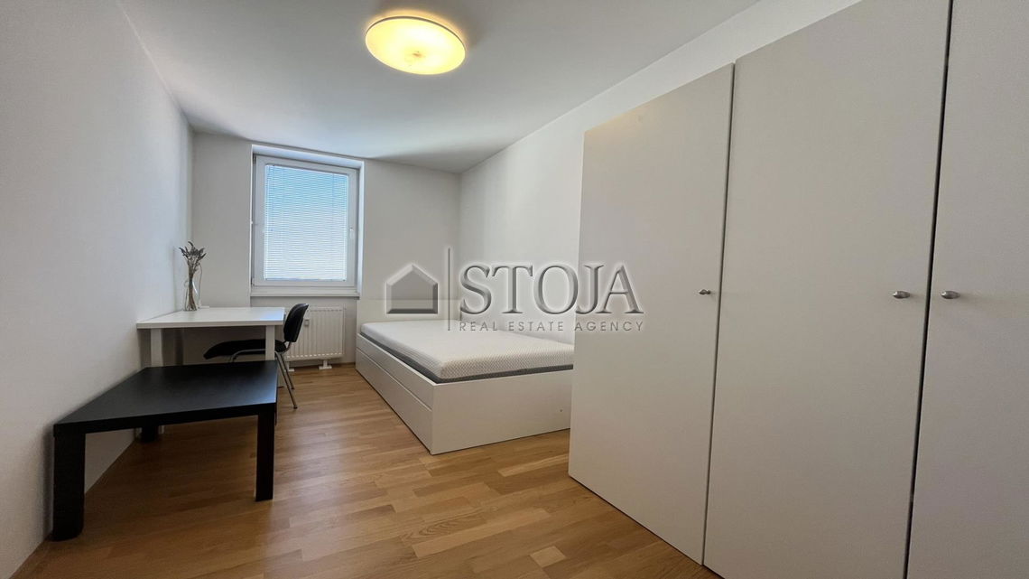 Lokacija: Ljubljana mesto, Center, Center