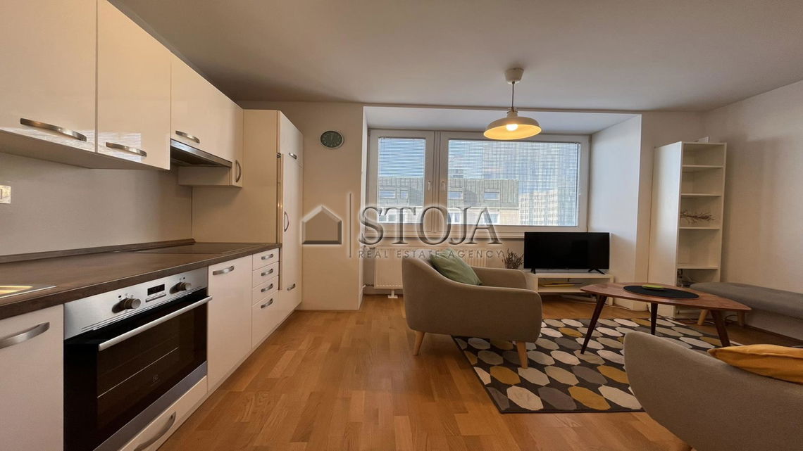 Lokacija: Ljubljana mesto, Center, Center