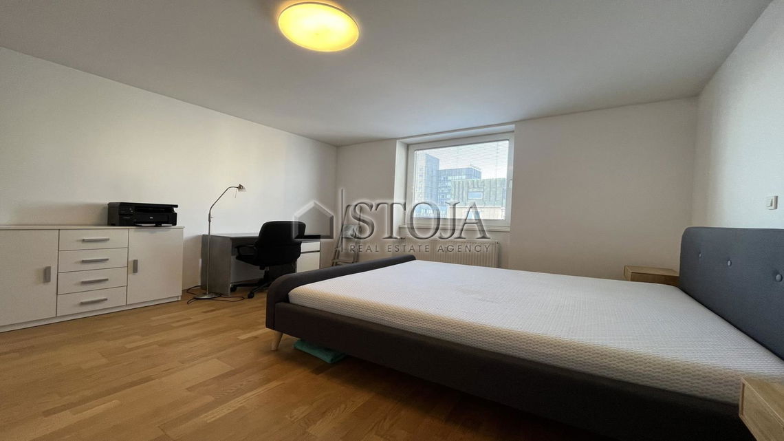 Lokacija: Ljubljana mesto, Center, Center