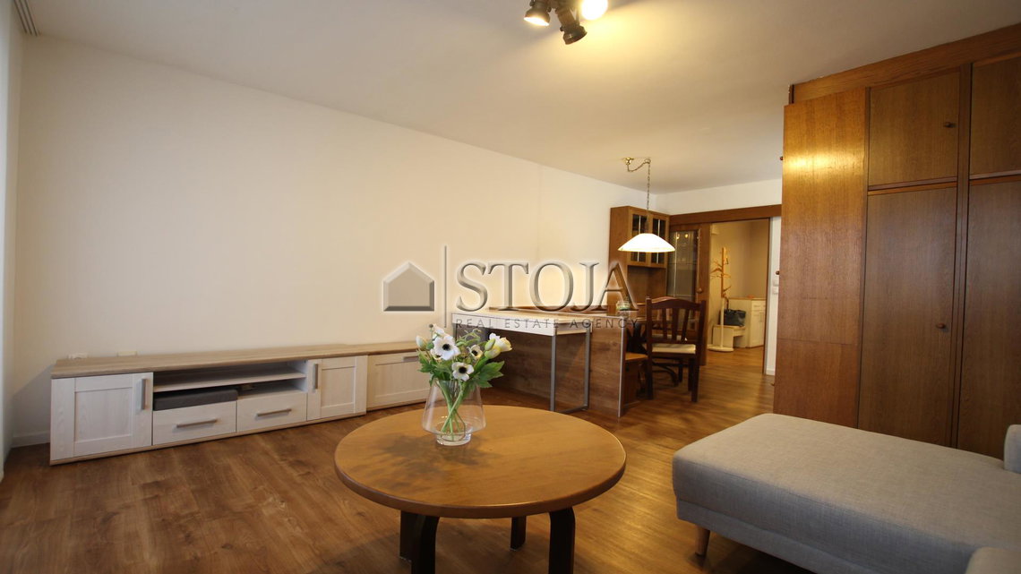 Lokacija: Gorenjska, Radovljica, Radovljica