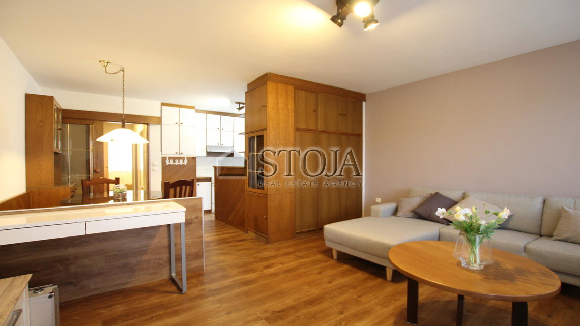 Lokacija: Gorenjska, Radovljica, Radovljica