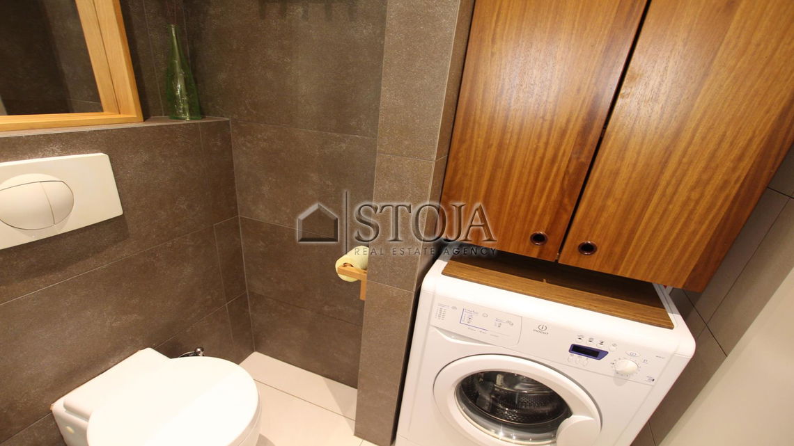 Lokacija: Ljubljana mesto, Center, Okolica