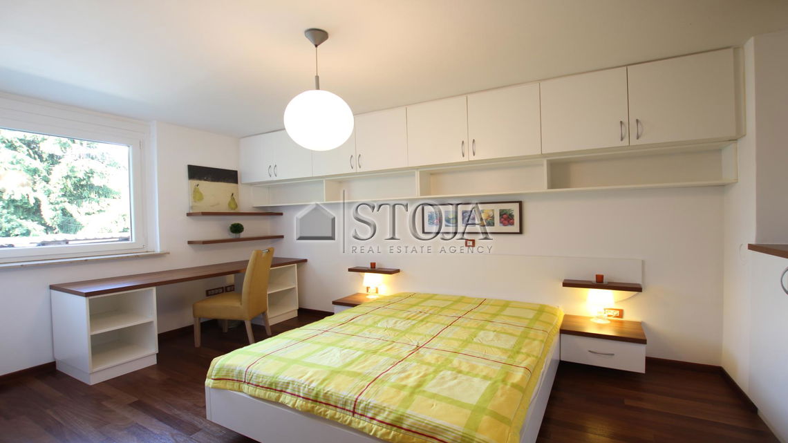 Lokacija: Ljubljana mesto, Center, Okolica