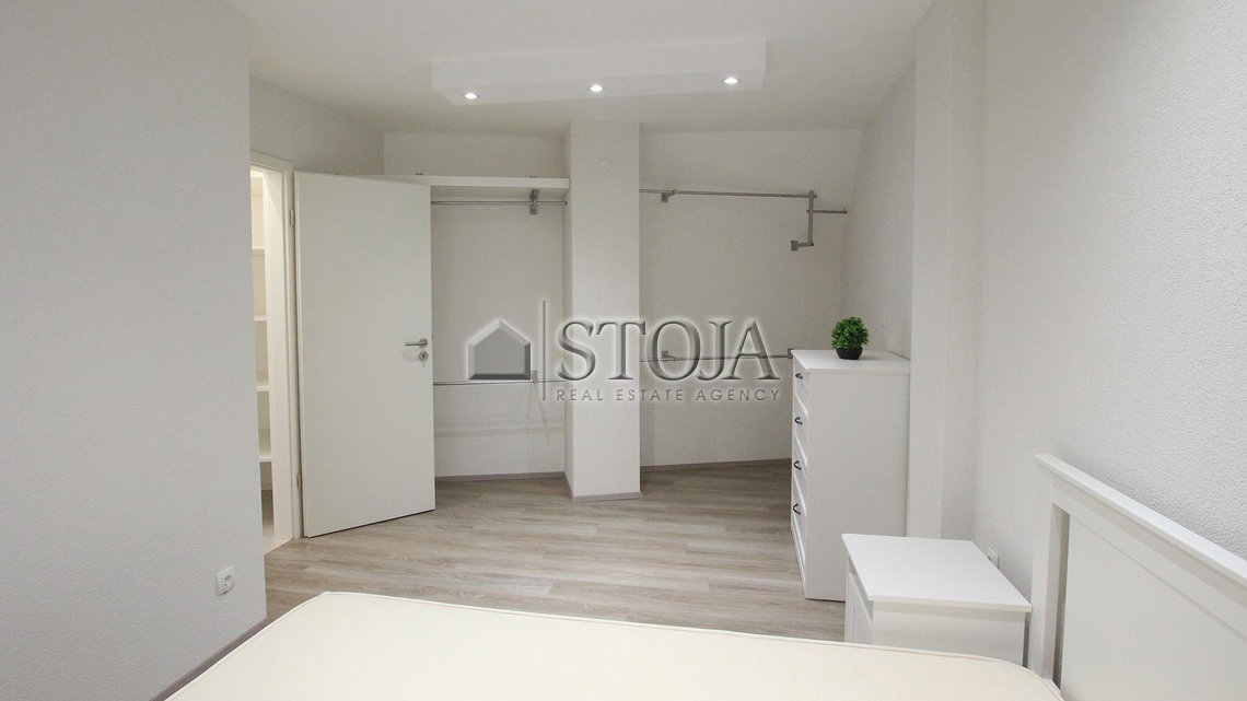 Lokacija: Ljubljana okolica, Dobrova - Polhov Gradec, Polhov Gradec