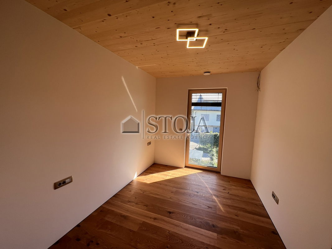 Location: Ljubljana City, Šiška, Spodnje Gameljne