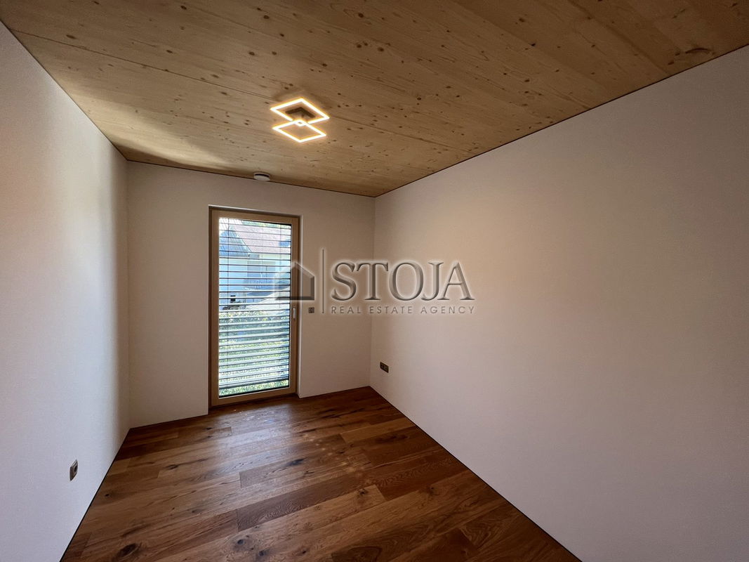 Location: Ljubljana City, Šiška, Spodnje Gameljne