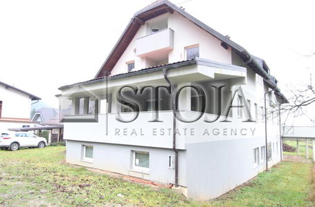 Location: Ljubljana Surroundings, Borovnica