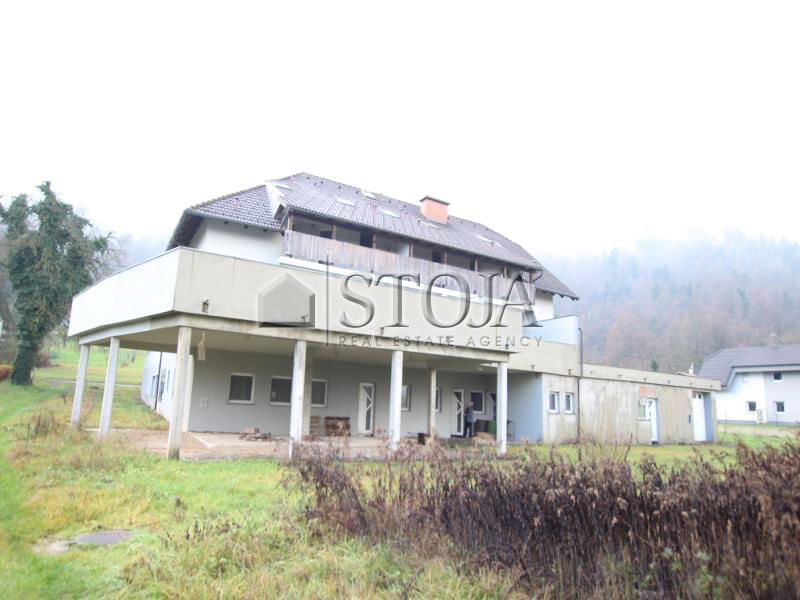 Location: Ljubljana Surroundings, Borovnica