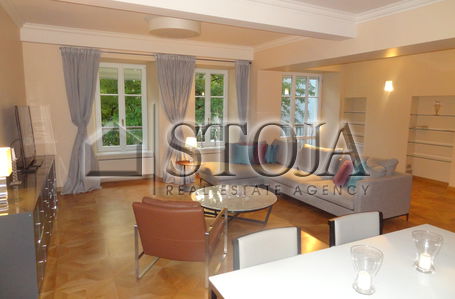 Lokacija: Ljubljana mesto, Center, Stara Ljubljana