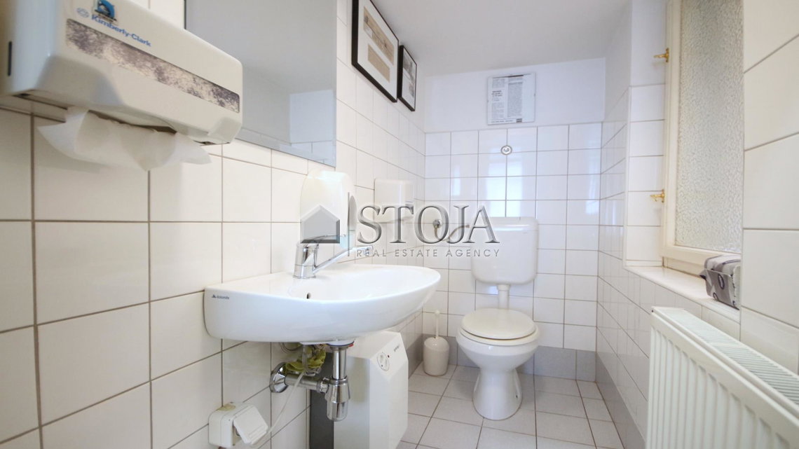 Location: Ljubljana mesto, Center, Center