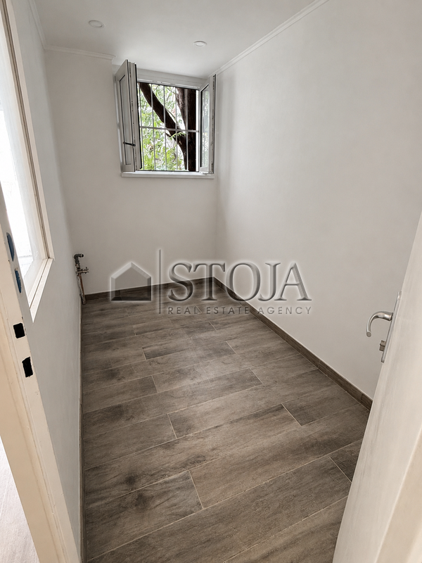 Location: Ljubljana mesto, Center, Center