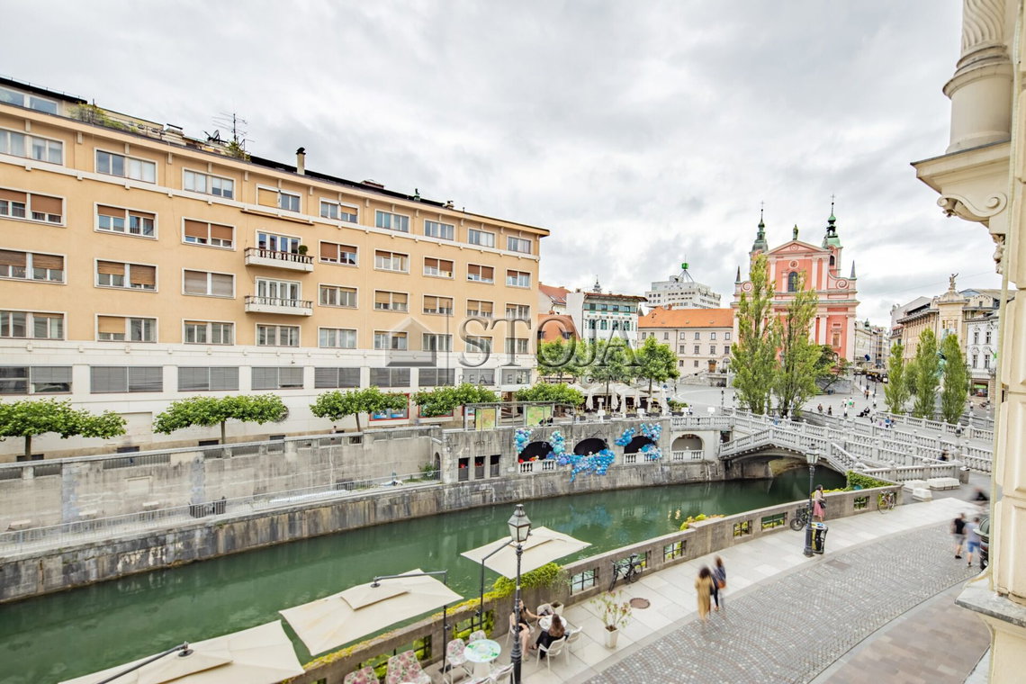 Lokacija: Ljubljana mesto, Center, Center