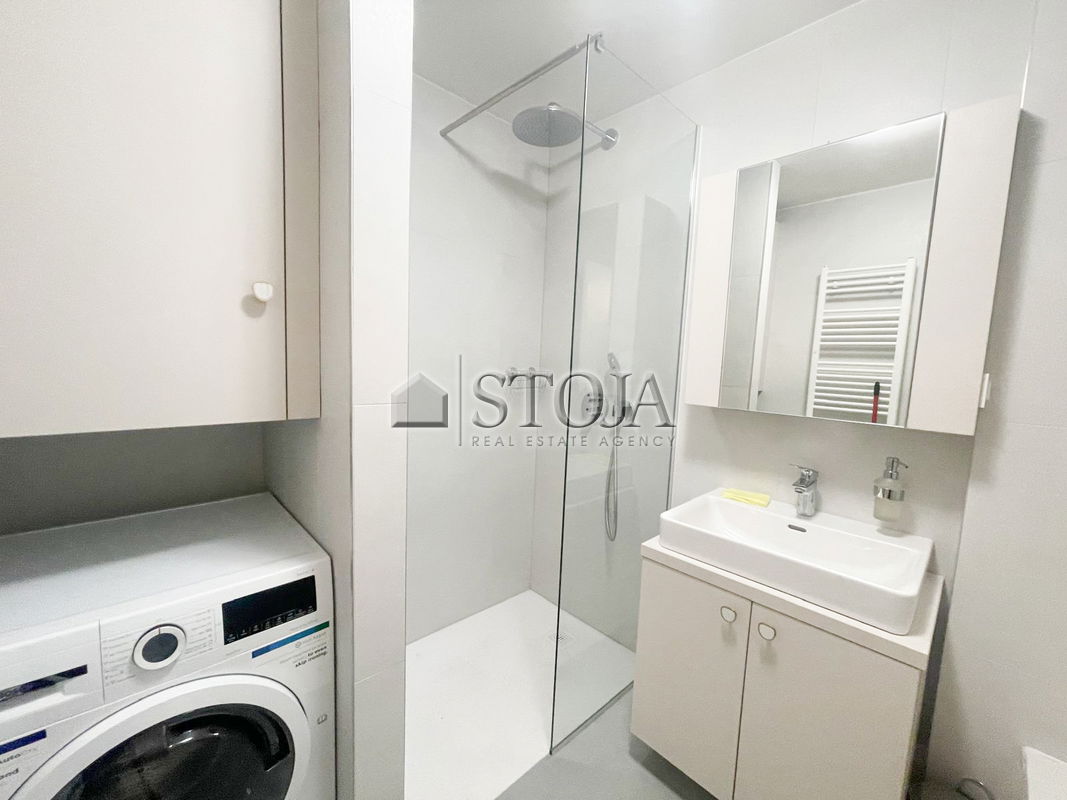 Lokacija: Ljubljana mesto, Center, Center